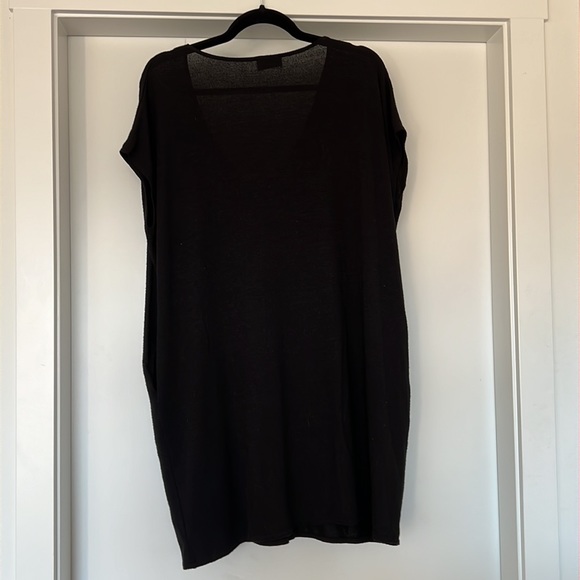 Aritzia / Wilfred Free Marcoux T-Shirt Dress, Black, Size S - Picture 3 of 3